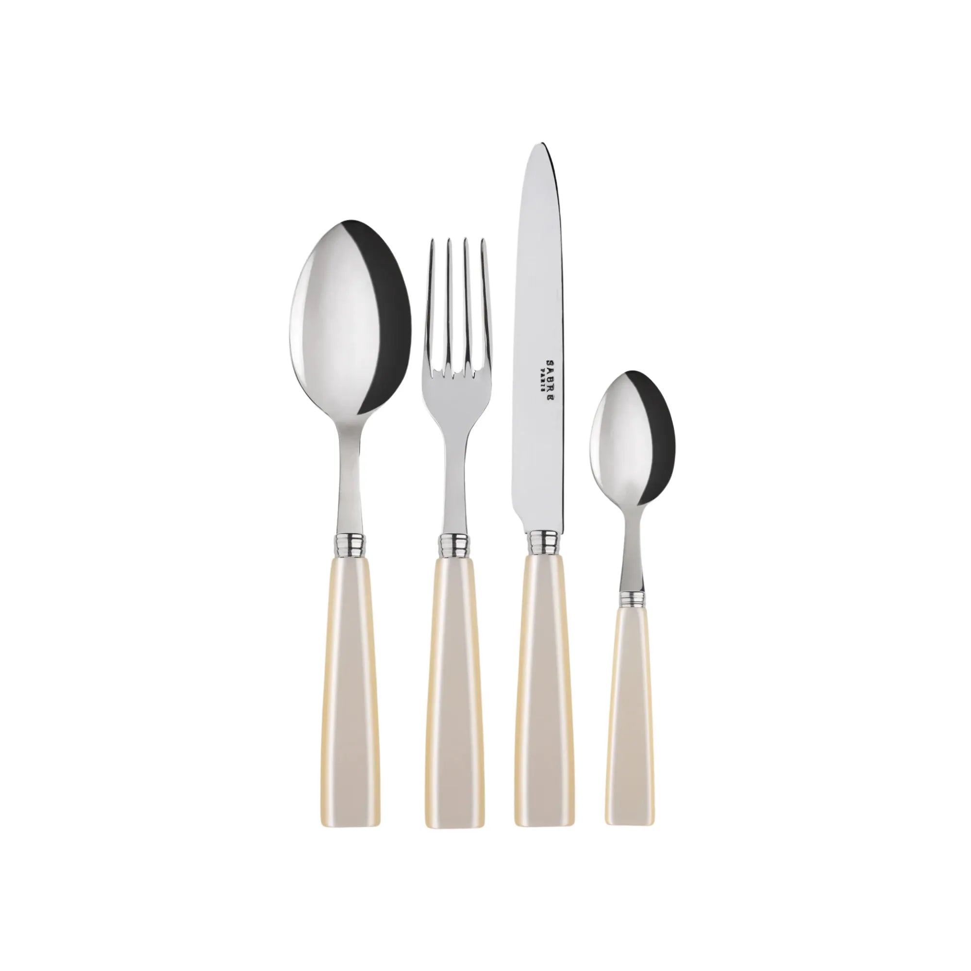 High-quality 18/10 stainless steel cutlery set with ergonomic handles