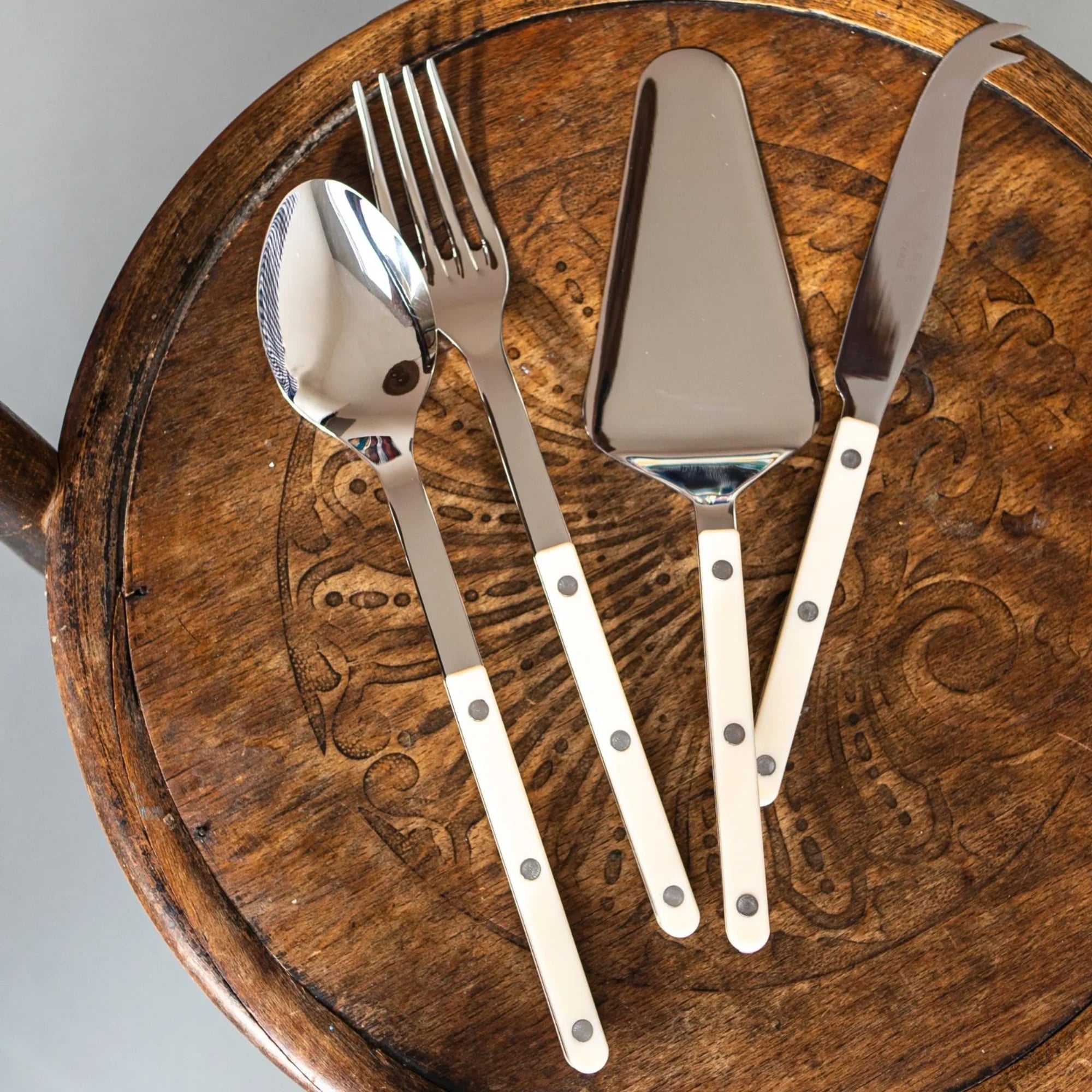 Bistrot Solid Serving Set