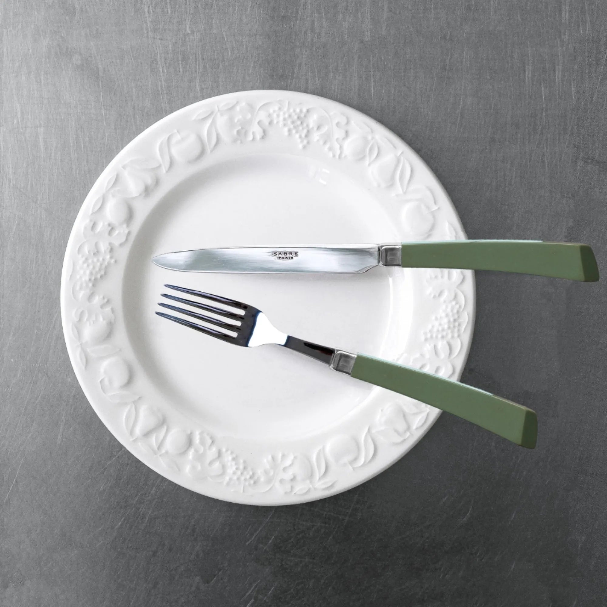 Beautiful stainless steel Numéro 1 Cutlery Set with sleek modern design