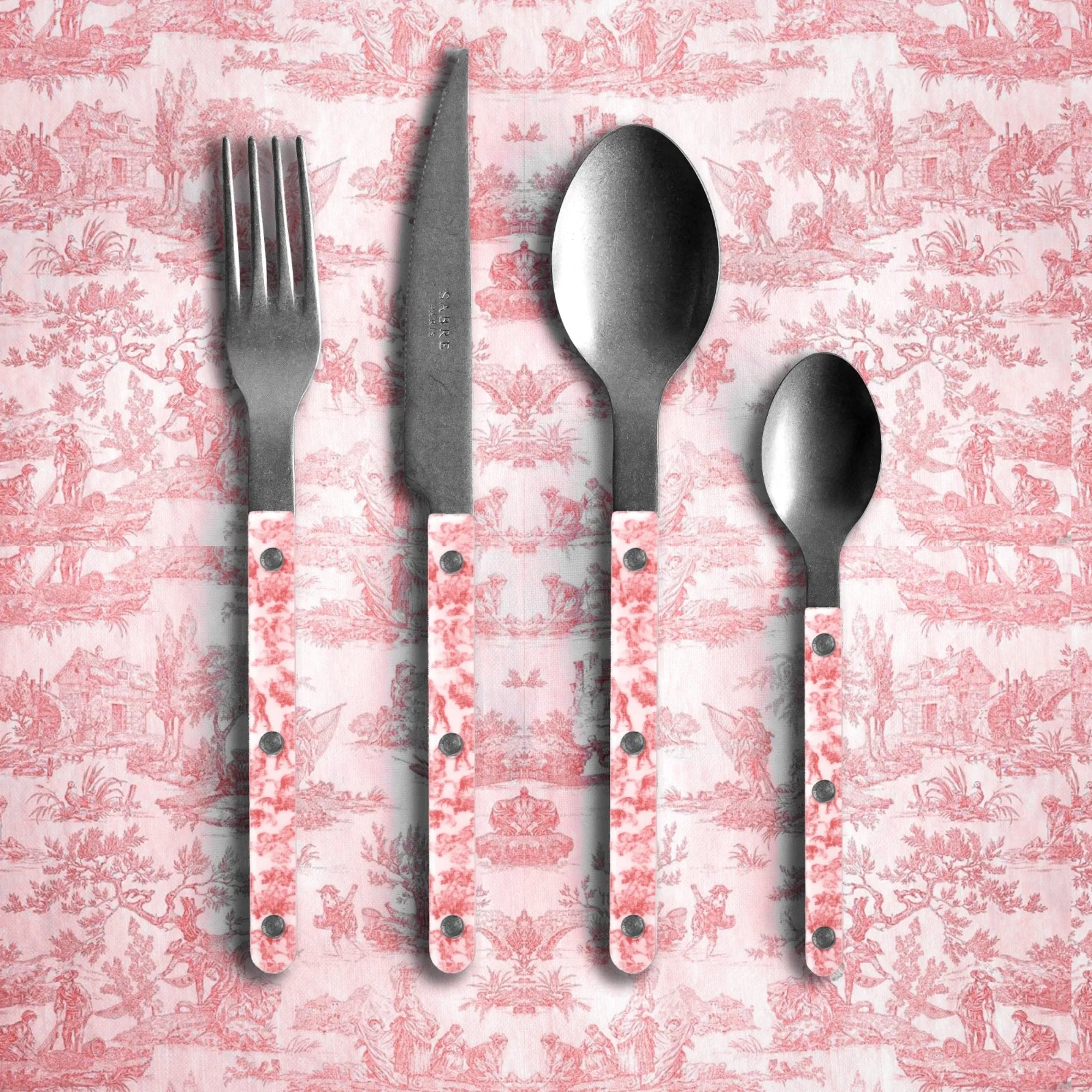 Chic Bistrot Toile Cutlery Set suitable for everyday use and special gatherings