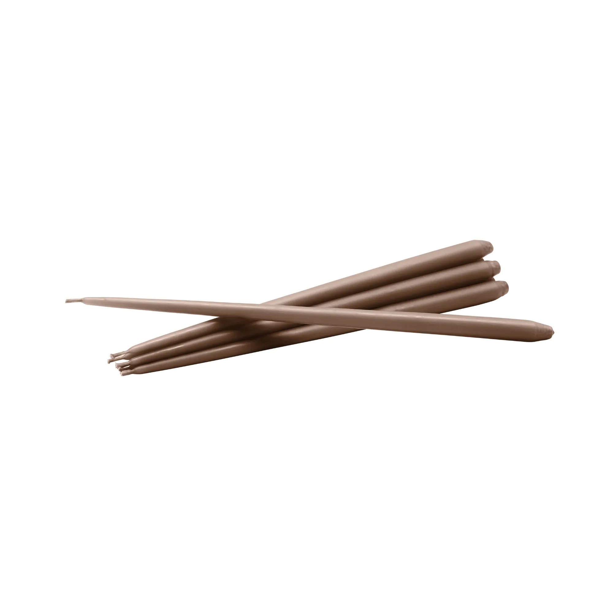 Taper candles in a set of 6, suitable for both indoor and outdoor use