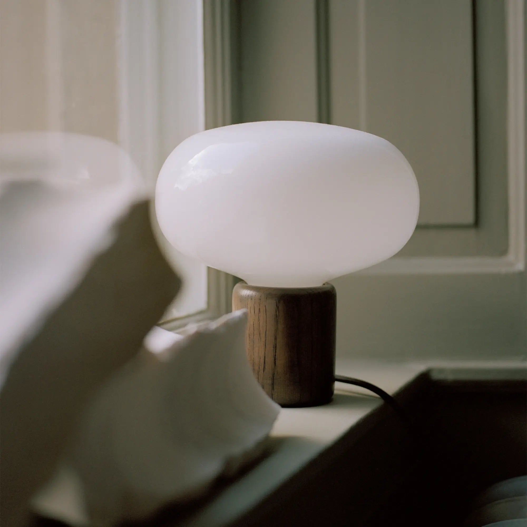 Karl-Johan Table Lamp