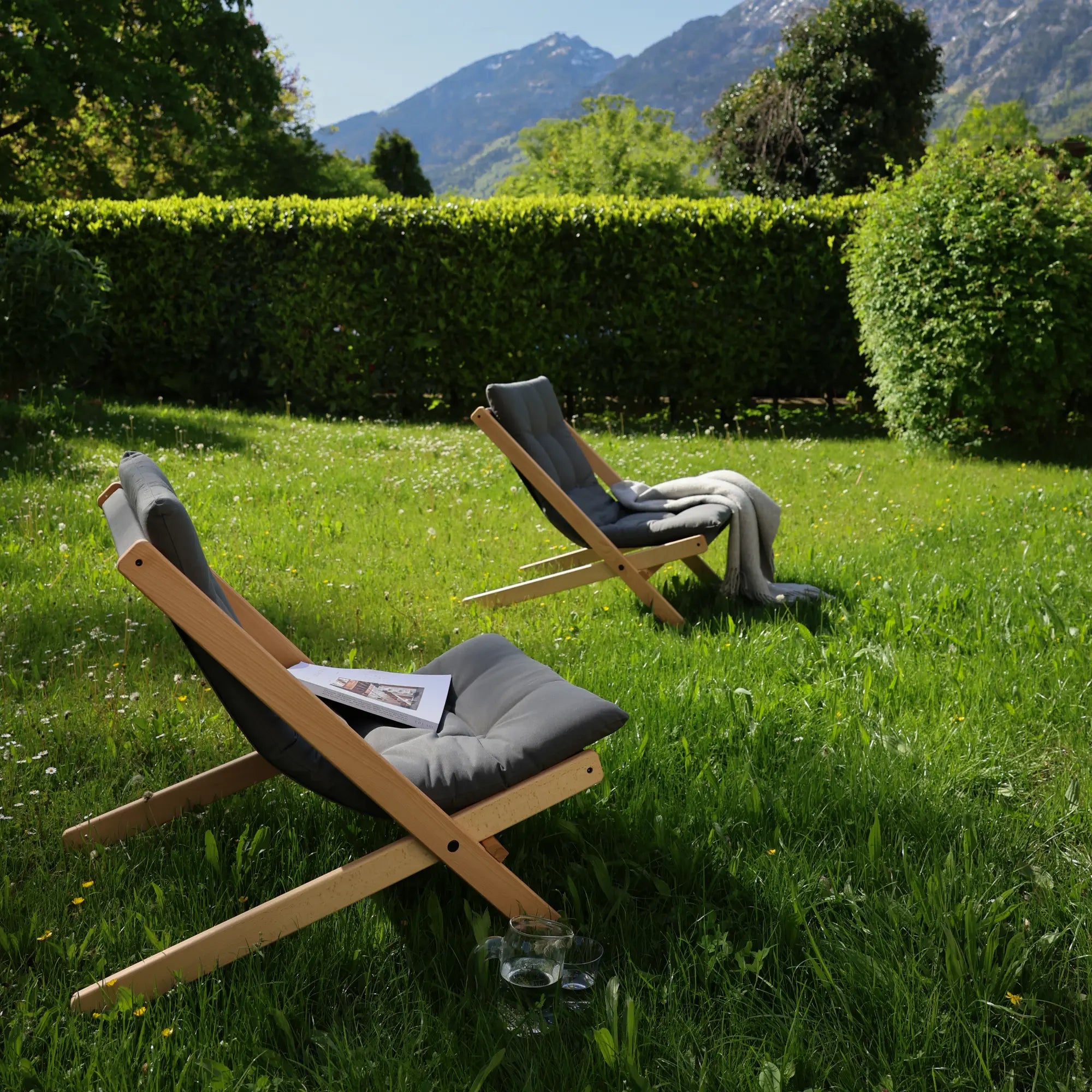 X-shaped Outdoor Boogie Chair for added stability and balance