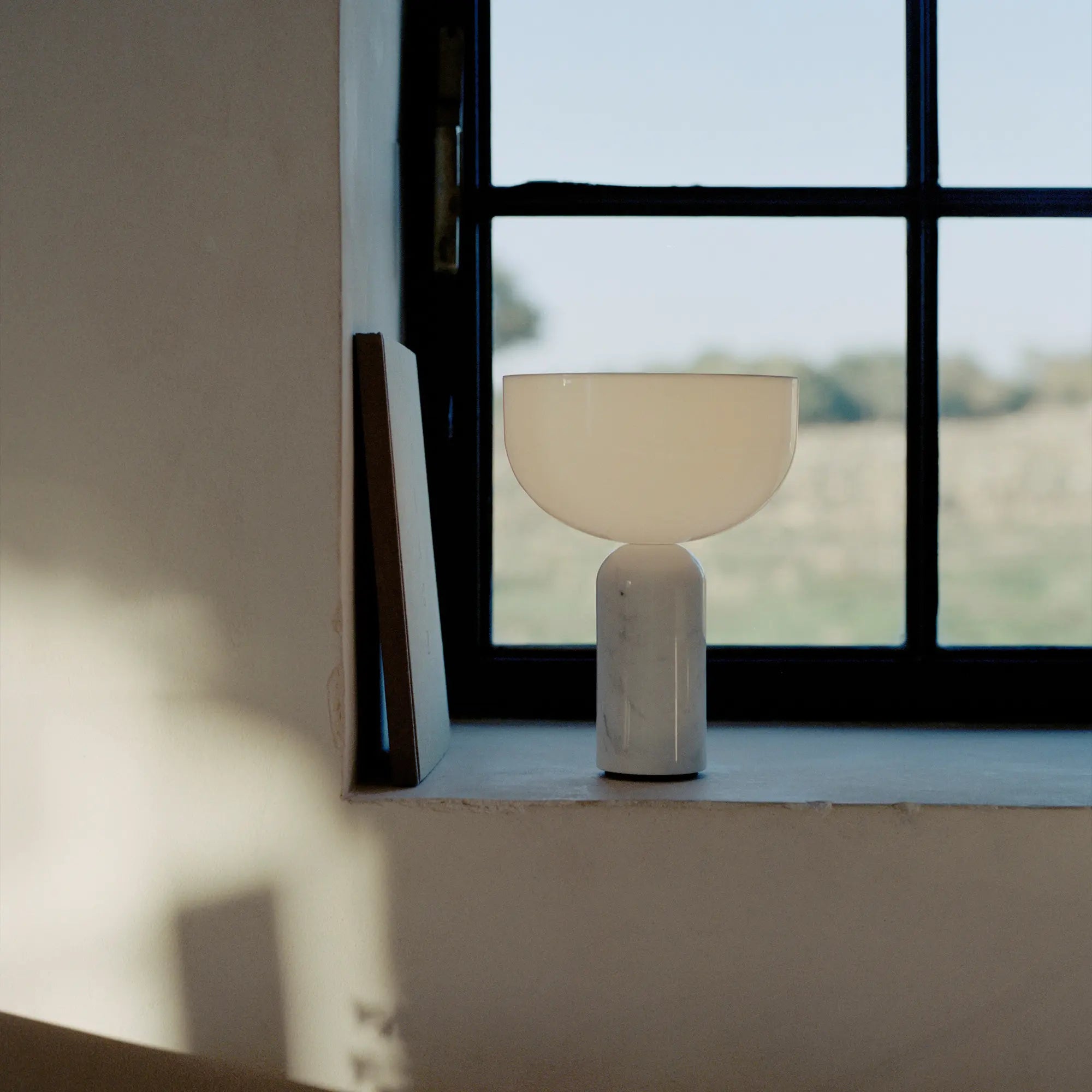 Kizu Portable Table Lamp