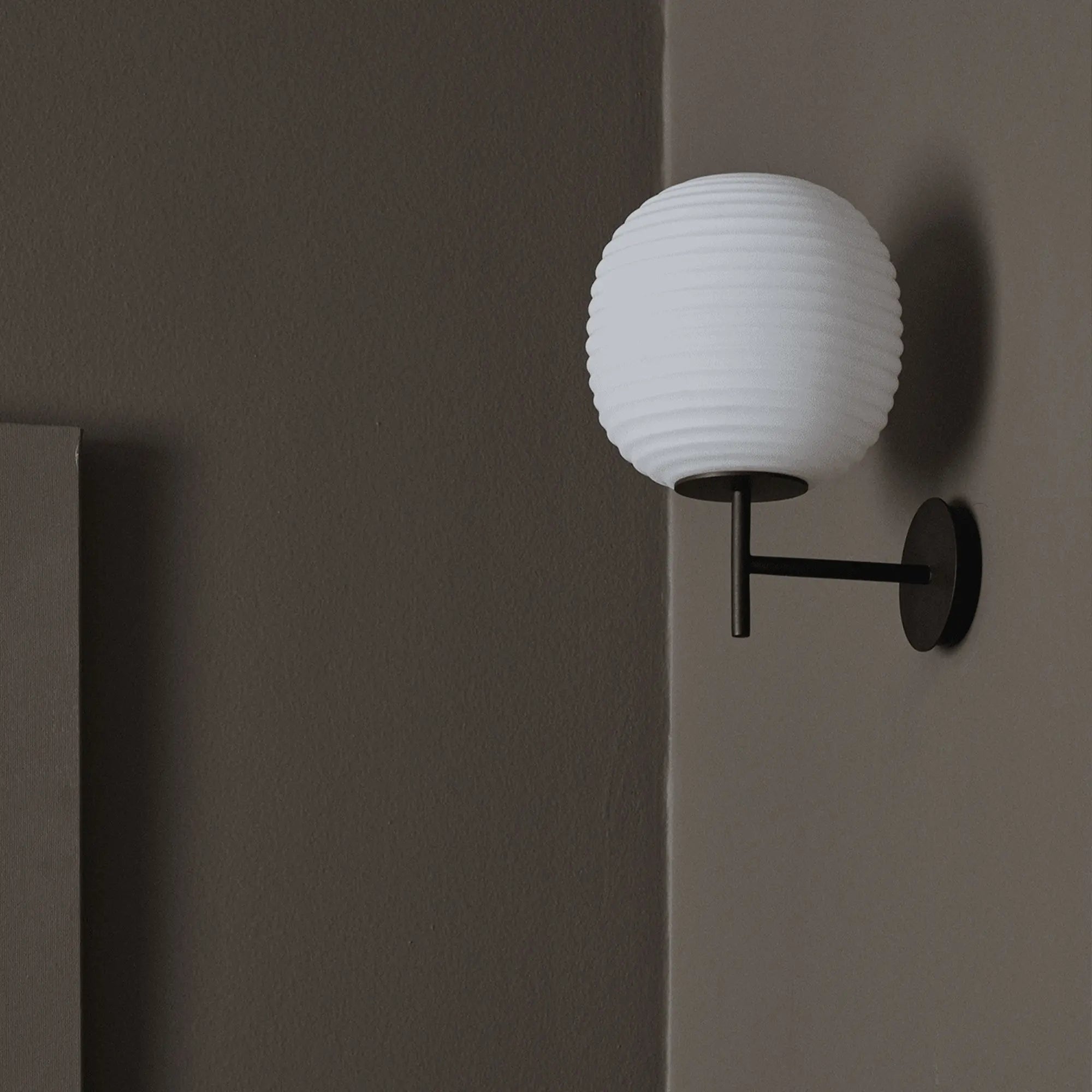 Lantern Wall Lamp