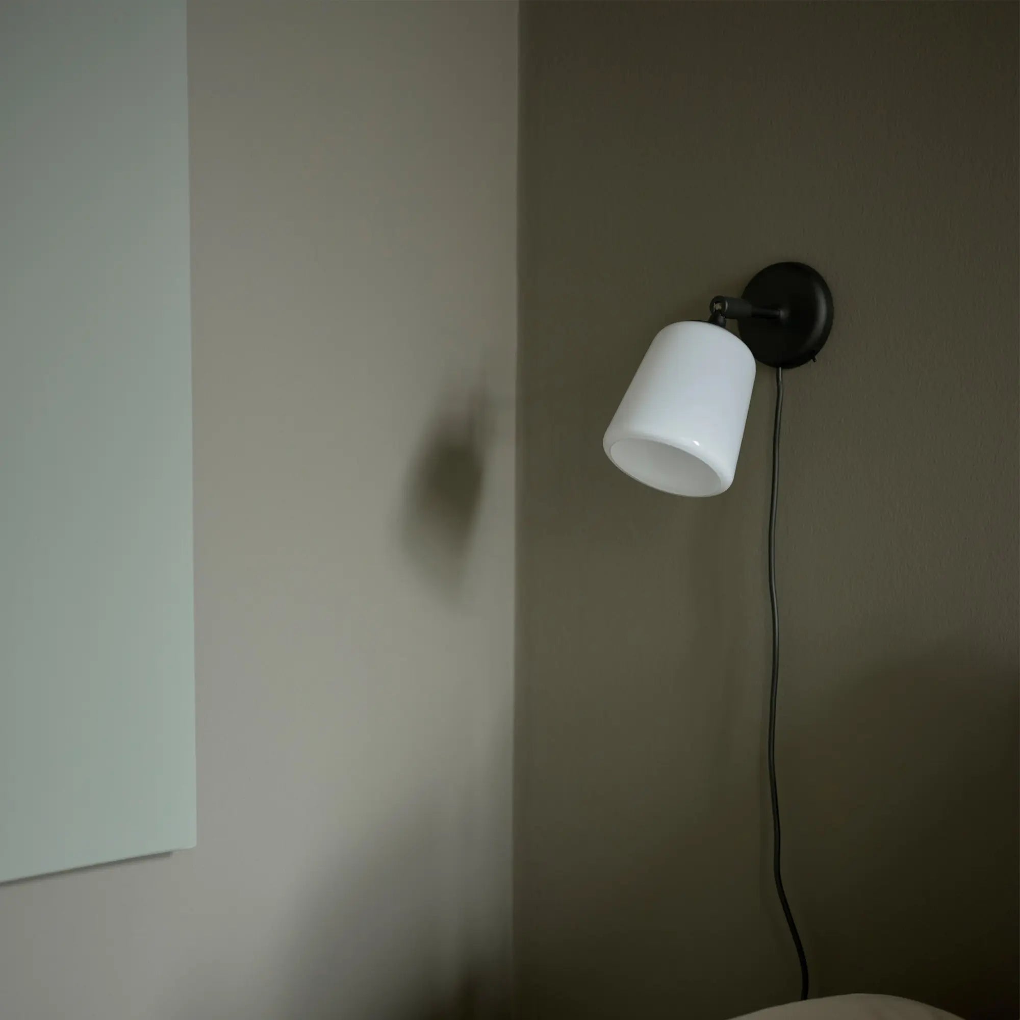 Material Wall Lamp