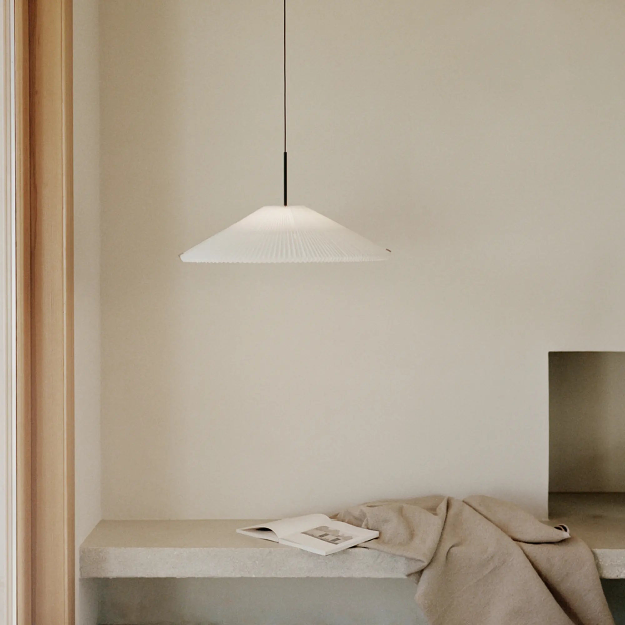 Nebra Pendant Lamp - Ø 40 x H 30 cm