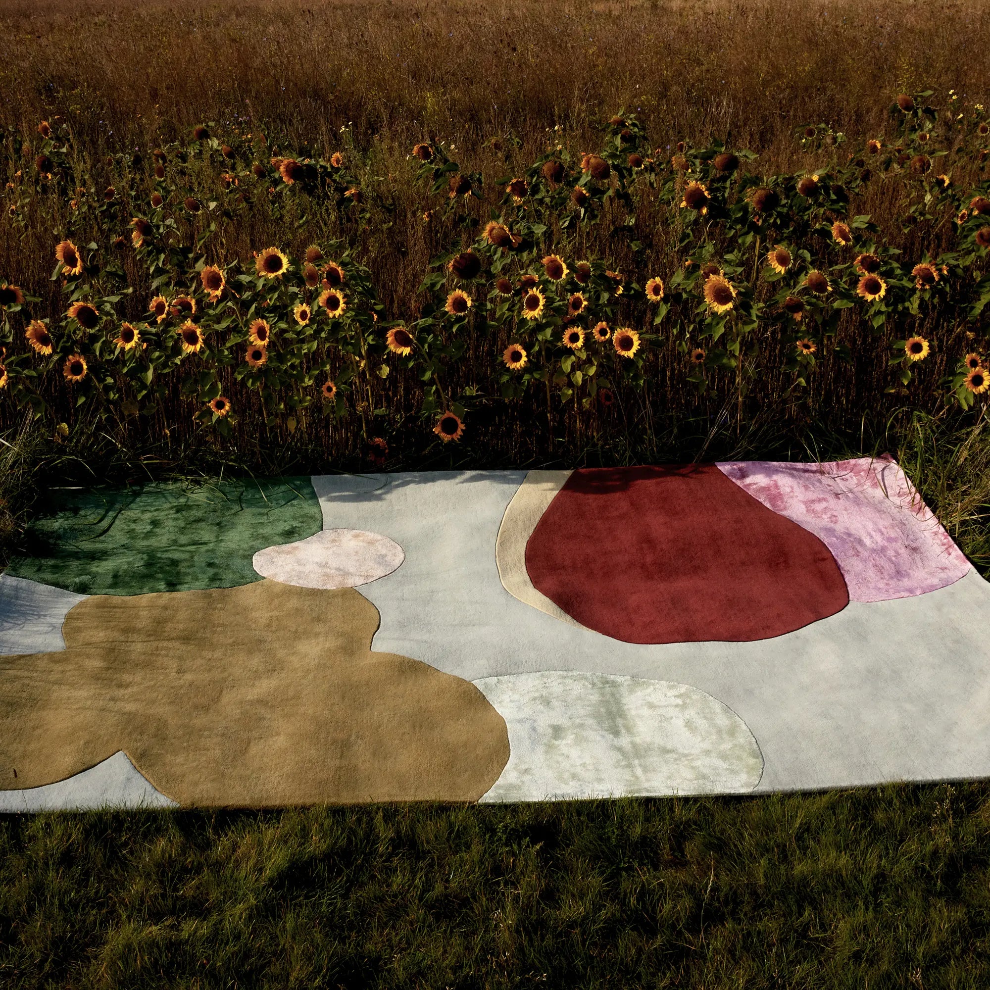 Sleeping Flower Wool Rug