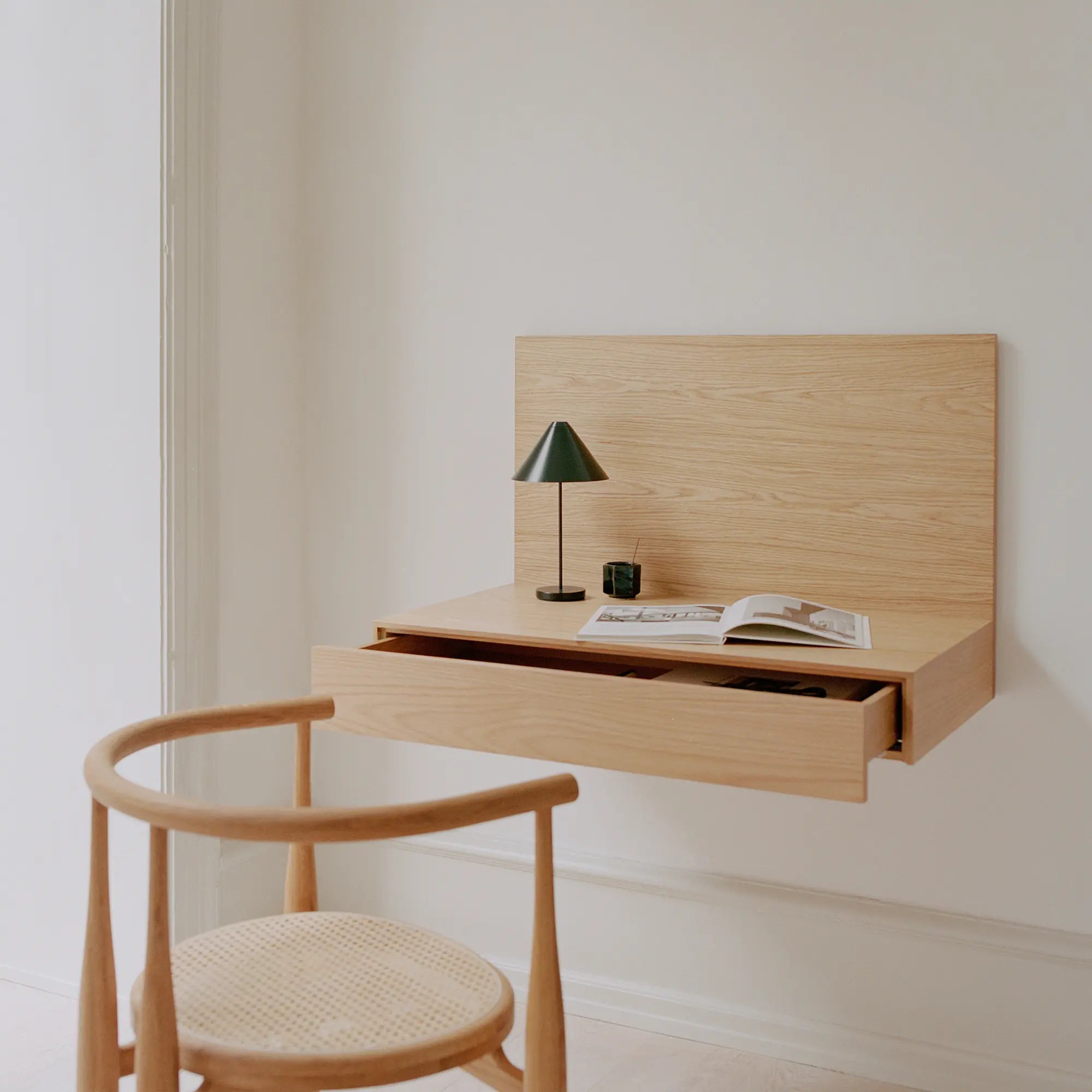 Tana Wall Mounted Desk