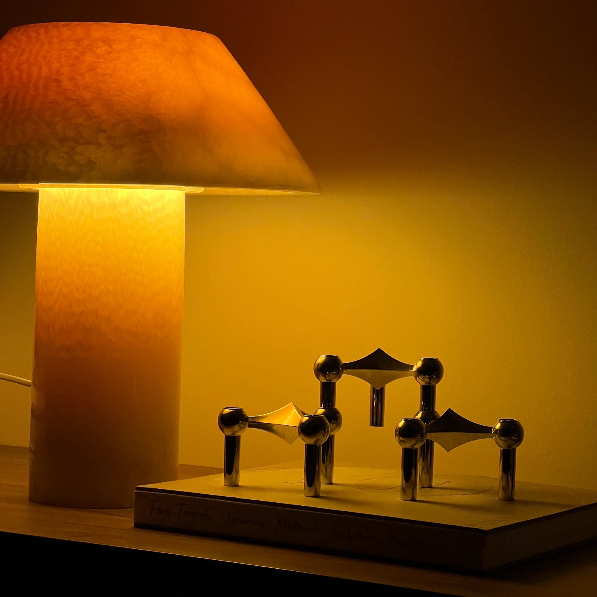 Onice Table Lamp